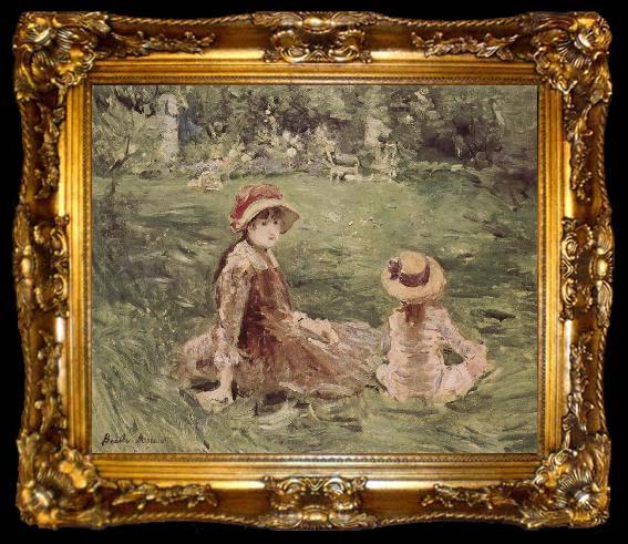 framed  Berthe Morisot In the Moliketer-s garden, ta009-2